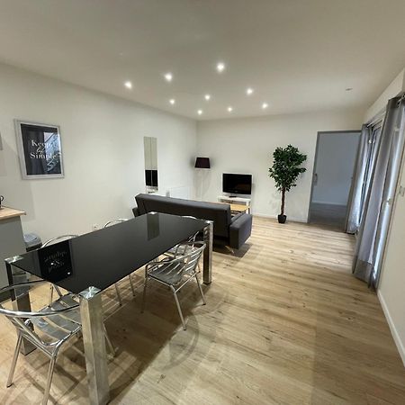 Place Du Marche 002, Au Coeur Des Rues Pietonnes Apartment Roanne Exterior photo